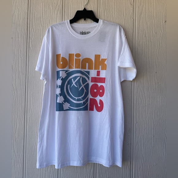 Blink 182 Graphic T-Shirt - Picture 1 of 9